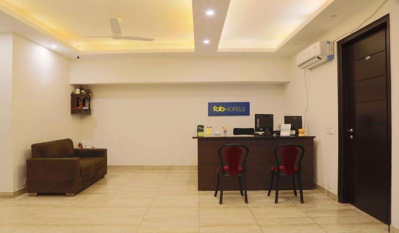 גורגאון Fabhotel Daffodil Huda City Center מראה חיצוני תמונה